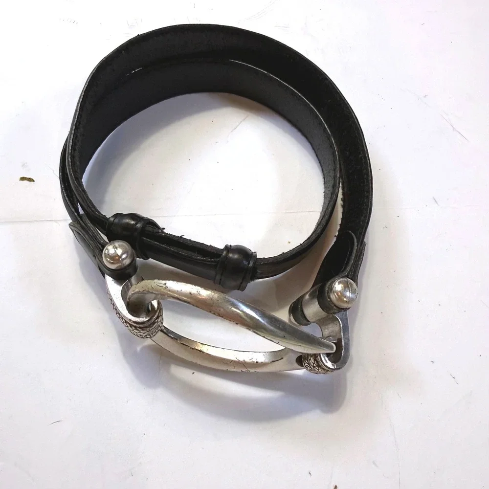 Black Leather Belt Oversized Silver Horseshoe Buckle Equestrian Small